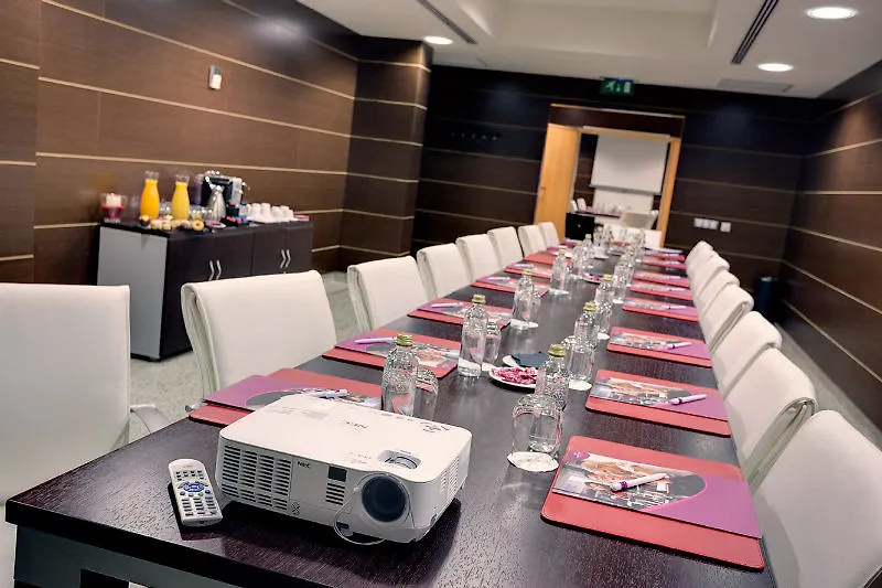 Aparthotel Convencion-Barajas Madrid