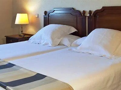 **** فندق Aparthotel Convencion-Barajas مدريد إسبانيا